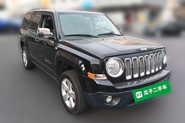 Used Jeep Patriot 2014 2.4L Sport Edition Front Right 45 Deg