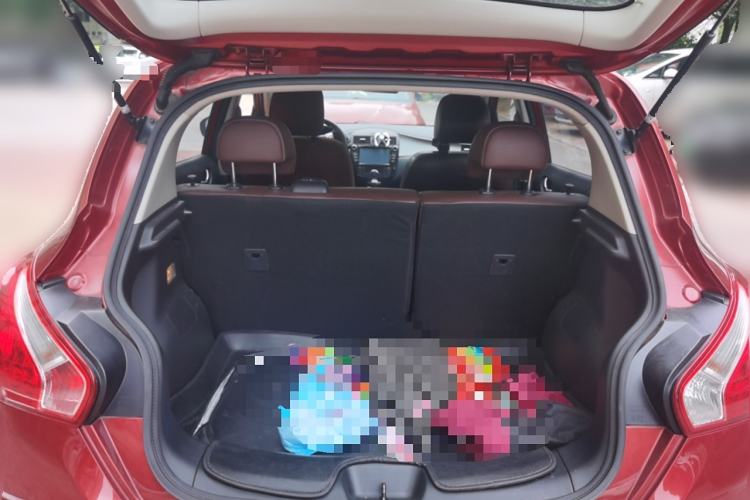 Used Nissan Tiida 2014 1.6L CVT Cool Cafe Edition