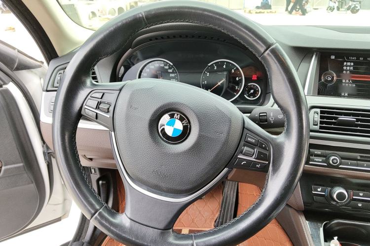 Used BMW 5 Series 2017 525Li Luxury Design Package Steering Wheel