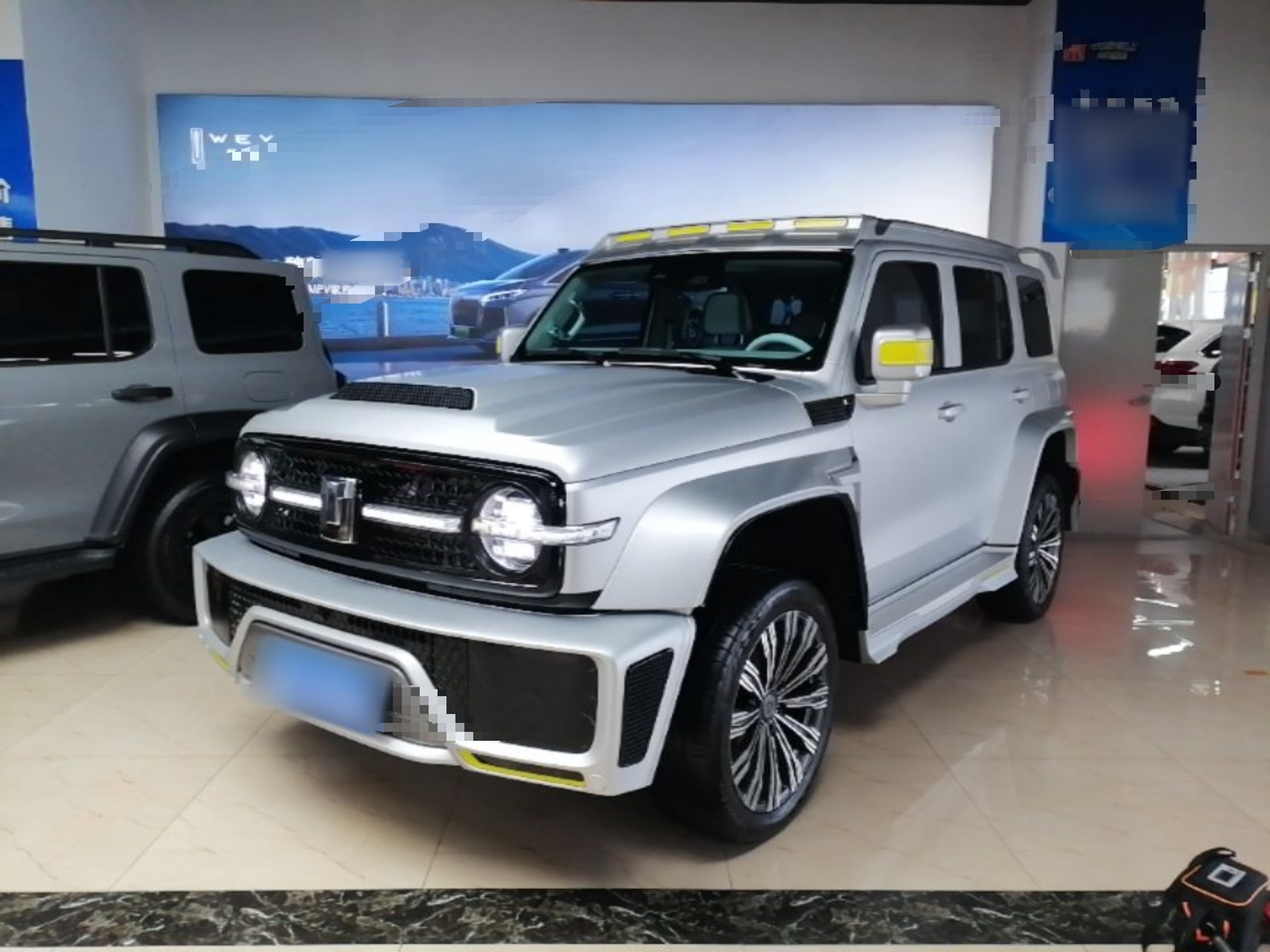 Под передней частью автомобиля