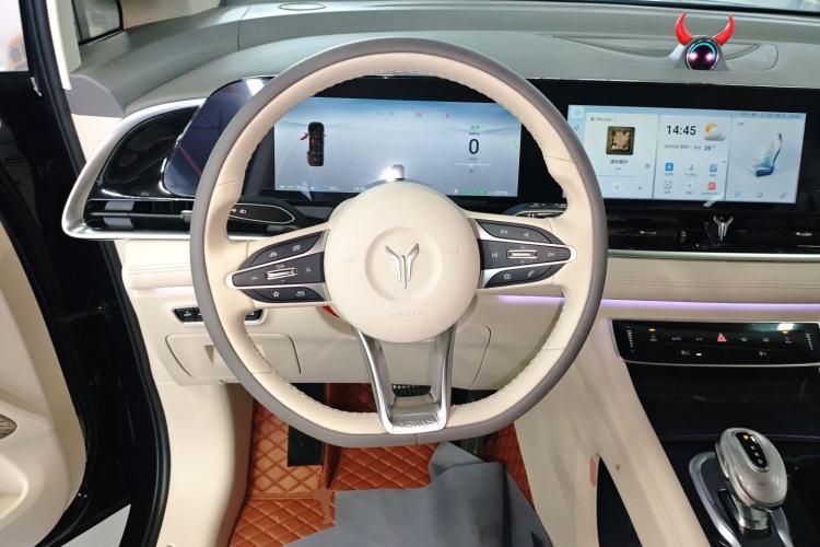 Used VOYAH Dream 2024 PHEV Extended-Range Premium Edition Steering Wheel