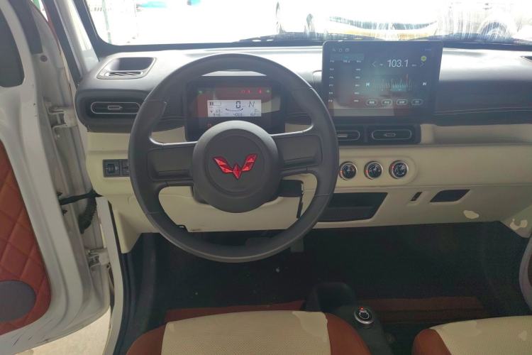 Used Wuling Zhiguang New Energy 2025 Comfort Model Steering Wheel
