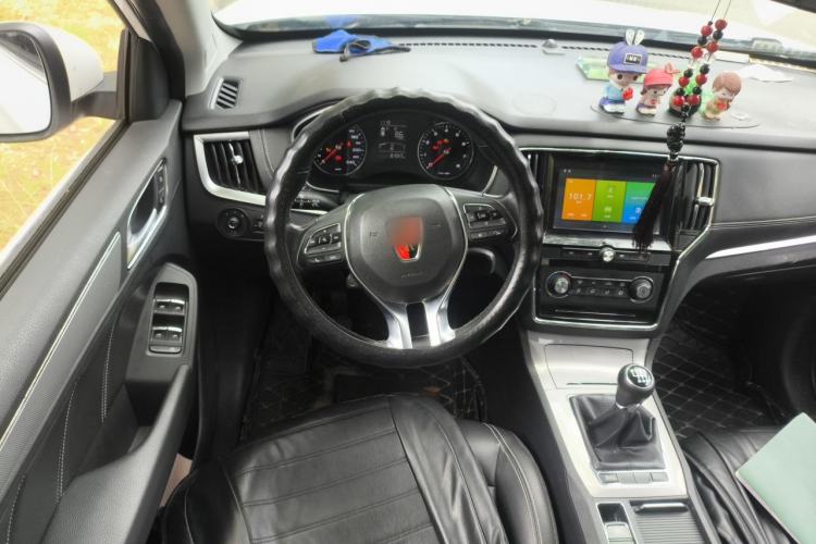 Used Roewe RX5 2018 20T Two-Wheel Drive Manual Flagship Edition
