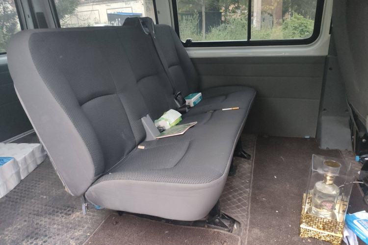 Used JMC Transit 2019 2.8T Commercial Version Short Wheelbase Mid-Roof 6-Seater China VI JX493
