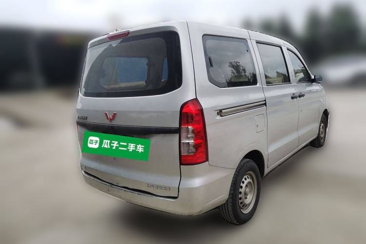 Used Wuling Hongguang V 2019 1.5L Jingqu Version China VI LAR