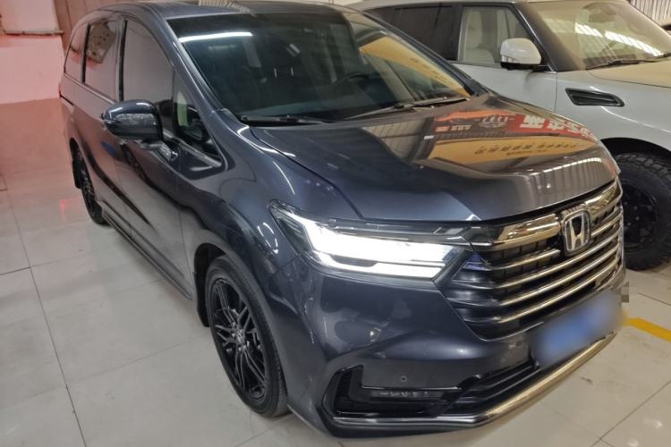 Used Honda Odyssey 2022 2.0L eHEV Sharp·Luxury Edition Front Right 45 Deg