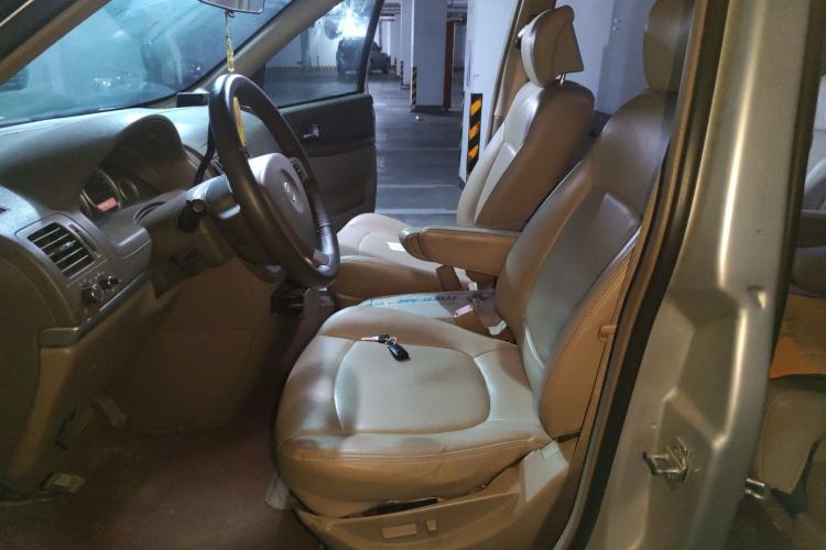 Used Buick GL8 2011 2.4L CT Comfort Edition