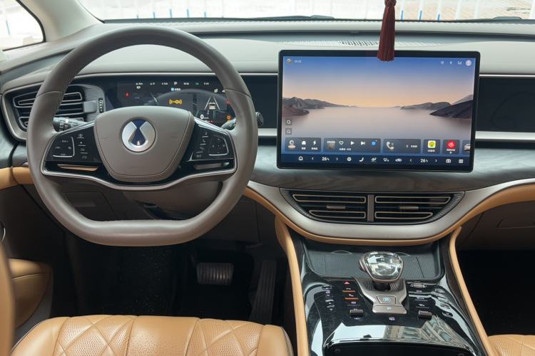 Used Denza D9 2022 DM-i 1040 Prestige Model