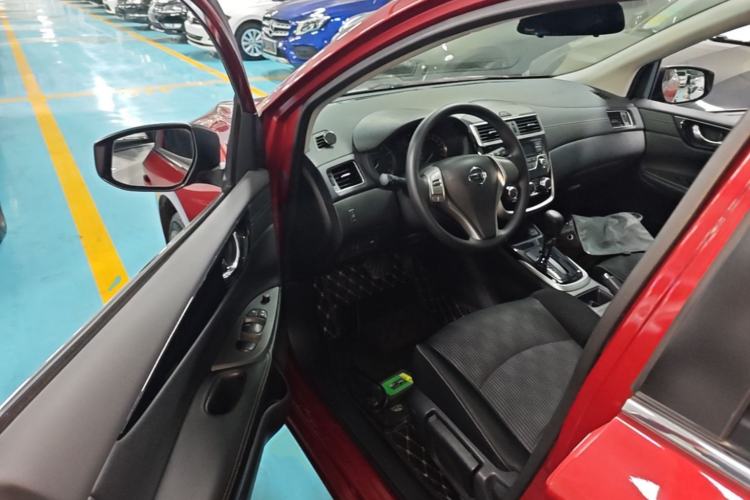 Used Nissan Tiida 2016 1.6L CVT Cool Dynamic Edition Driver Seat