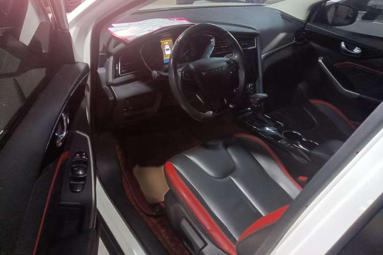 Used Venucia D60 2019 1.6L XL CVT Smart Connect Elite Edition