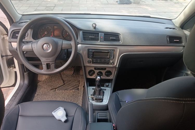 Used Volkswagen Lavida 2017 1.6L Automatic Comfort Edition
