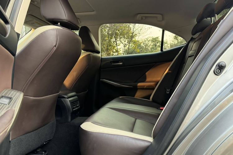 Used Lexus IS 2017 300 FENGSHANG Edition