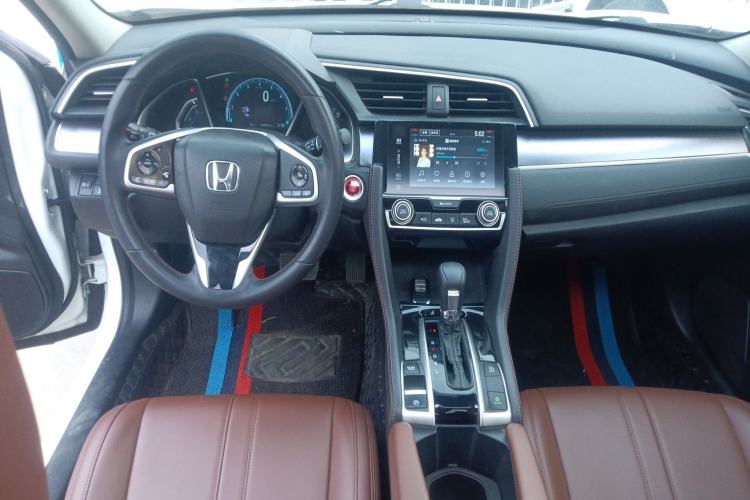 Used Honda Civic 2016 220TURBO CVT Luxury Edition Center Console