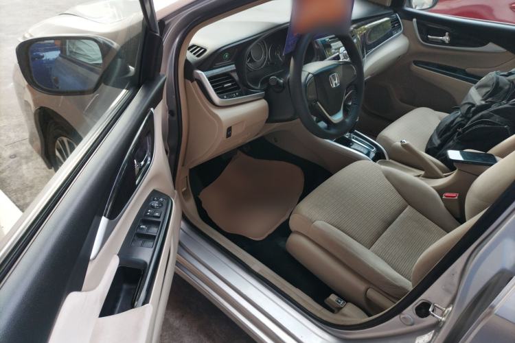 Used Honda Crider 2013 1.8L automatic comfort version