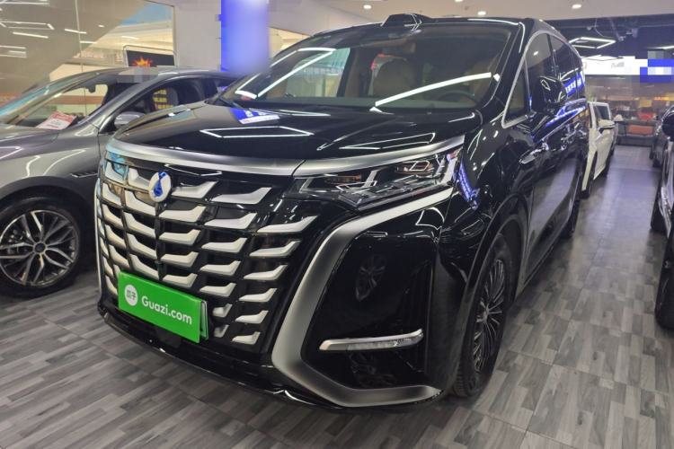 Used Denza D9 2025 DM-i Intelligent Drive 1020 Four-Wheel Drive Prestige Model