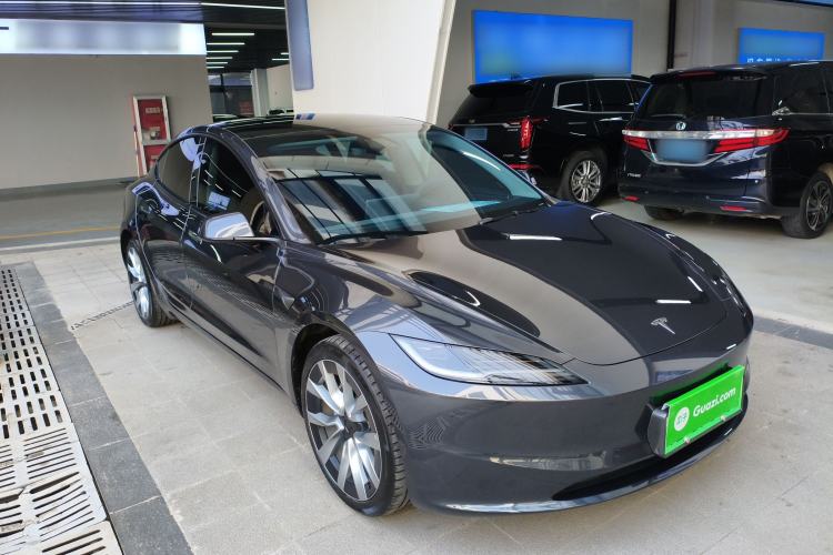 Used Tesla Model 3 2023 Long-Range All-Wheel-Drive Version
