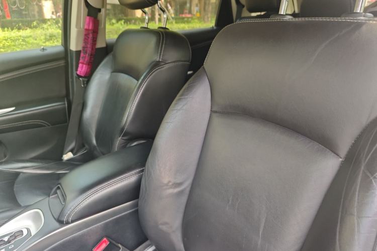 Used Dodge Journey 2013 3.6L Four-Wheel Drive Flagship Edition Left Front Seat