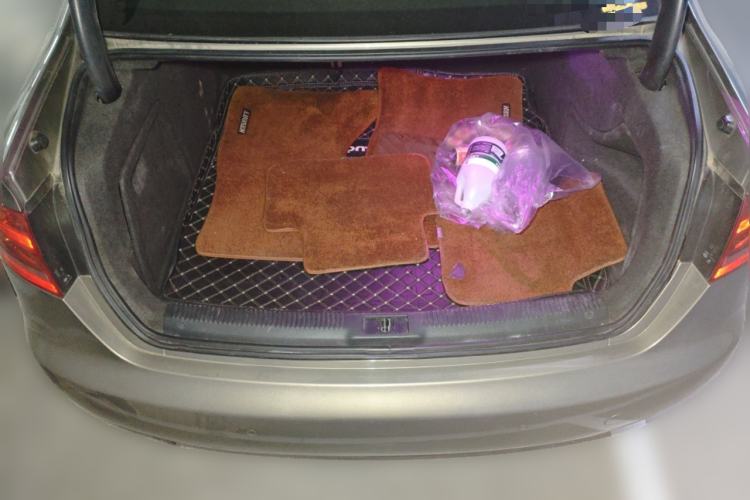 Used Audi A4L 2012 2.0 TFSI automatic standard version