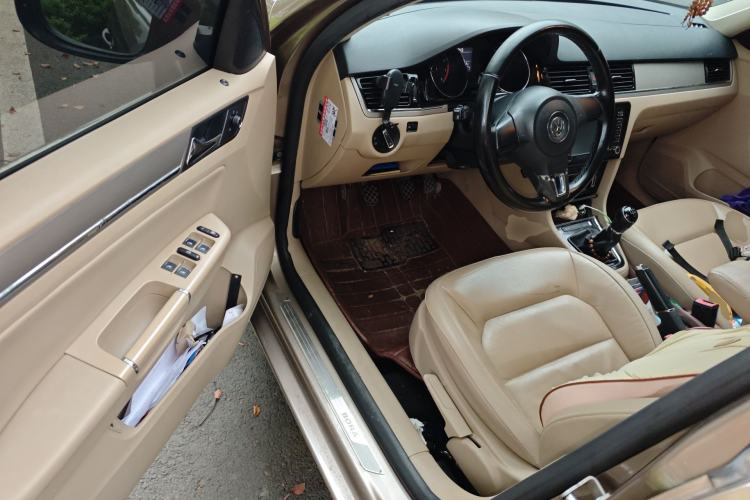 Used Volkswagen Bora 2014 1.6L Manual Comfort Model Driver Seat