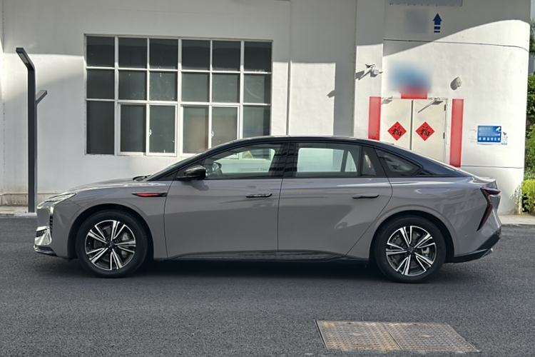 Used Hongqi EH7 2024 600 Pro
