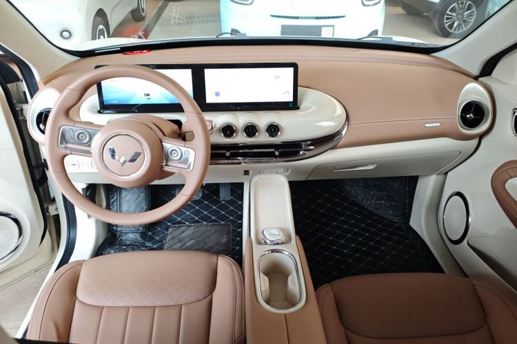 Used Wuling Bingo 2025 410 km Lingxi Deluxe Edition Center Console