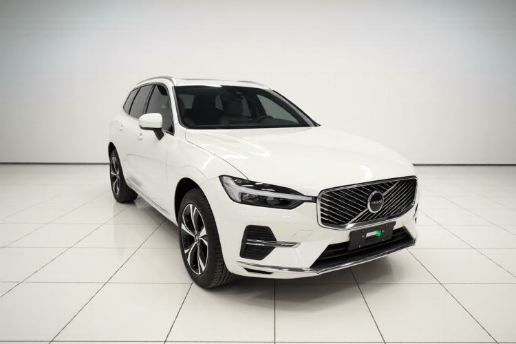 Used Volvo XC60 2026 B5 4x4 Smart Luxury Edition