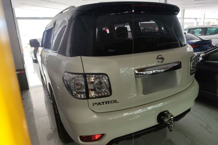 Used Nissan Patrol 2018 4.0L LinkedIn Edition
