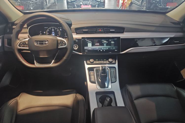 Used Geely Auto Emgrand X7 Sport 2021 Million Edition 1.8TD DCT Two-Wheel Drive Comfort Model Center Console