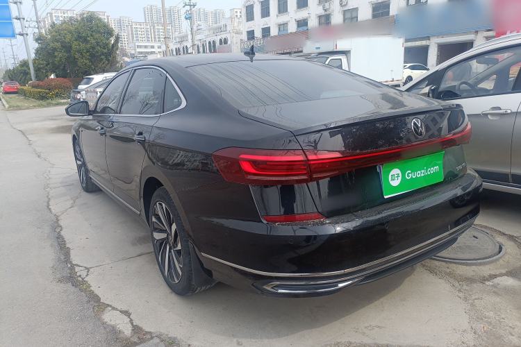 Used Volkswagen Passat 2022 330TSI Starry Luxury Edition – Exclusive Special Edition