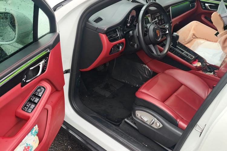 Used Porsche Macan 2022 Macan 2.0T Driver Seat