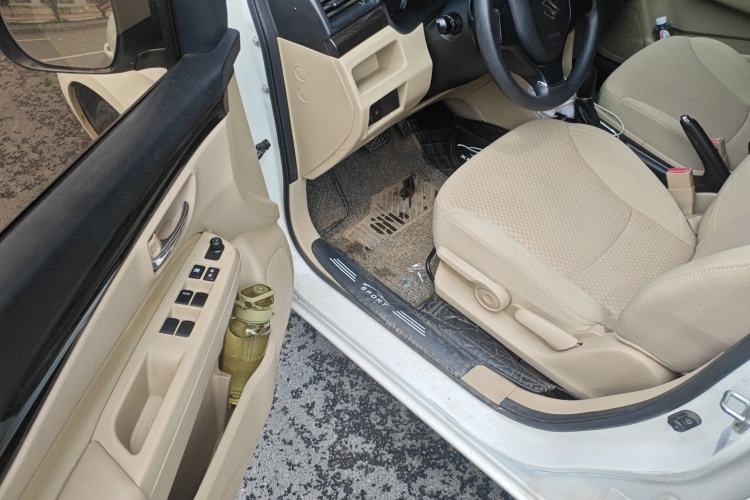 Used Suzuki Alivio 2015 1.6L Automatic Comfort Model
