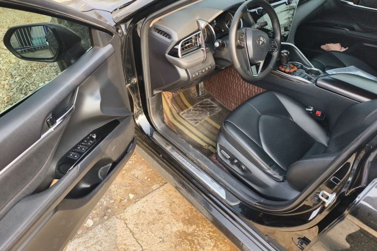 Used Toyota Camry 2019 2.5G Luxury Edition China V Standard Driver Seat