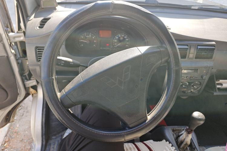 Used Wuling Rongguang 2011 1.2L Base Version
