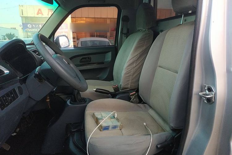 Used Jinbei T3 2019 1.5L China VI ZhiFu Edition JKC1020DS6BL
