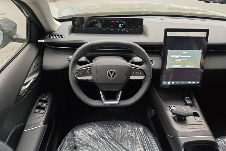 Used Changan Eado 2025 Blue Whale 1.5T 500Bar Prestige Model