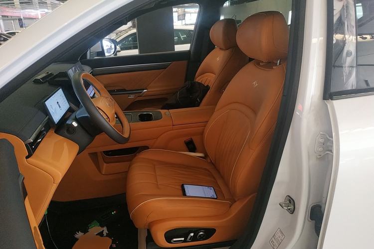 Used Dongfeng eπ eπ008 2025 210 Ultra Range-Extended Version 5 Seats Left Front Seat