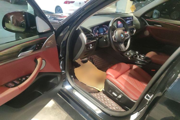 Used BMW X3 2022 Second Facelift xDrive30i Leading Edition M Night Sky Package
