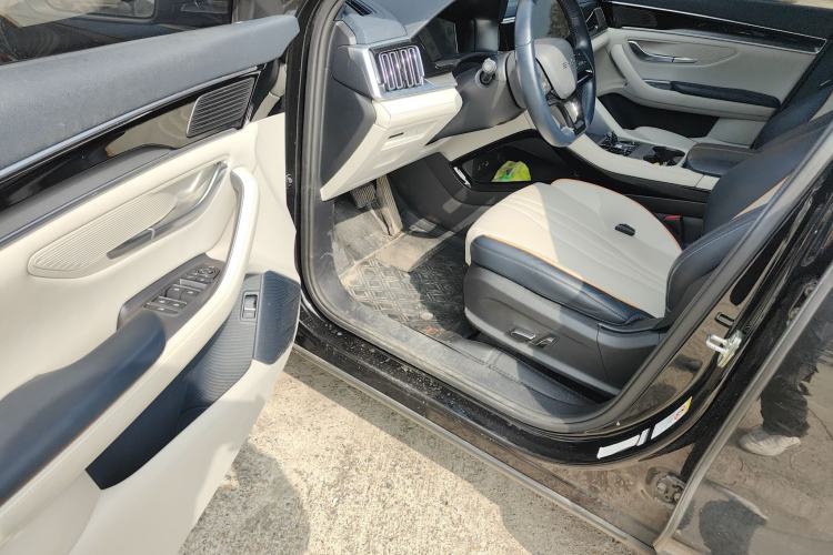 Used BYD Song PLUS New Energy 2023 Champion Edition EV 520KM Prestige Model
