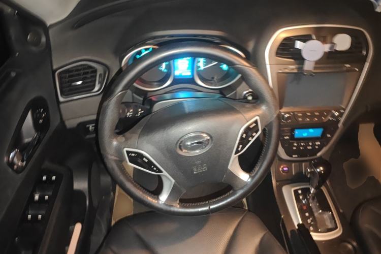Used GAC Trumpchi GS5 2012 2.0L Automatic Two-Wheel Drive Anniversary Edition Steering Wheel