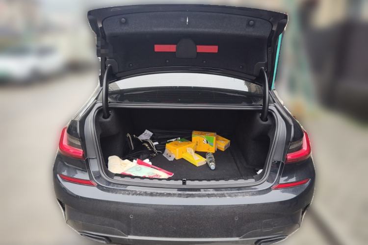 Used BMW 3 Series 2021 325i M Sport Night Edition package
