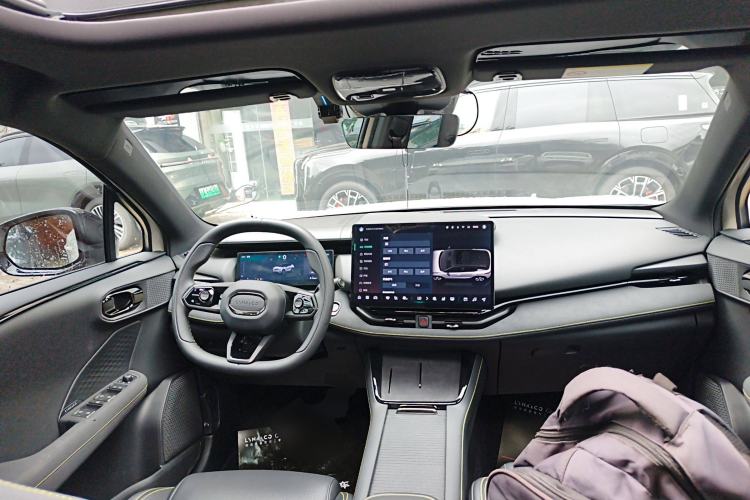 Used Lynk & Co 06 2025 Renew 1.5T Halo Center Console