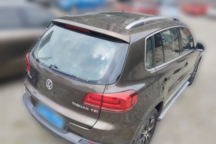 Used Volkswagen Tiguan 2015 1.8TSI Automatic Two-Wheel Drive Luxury Model Rear Right 45 Deg