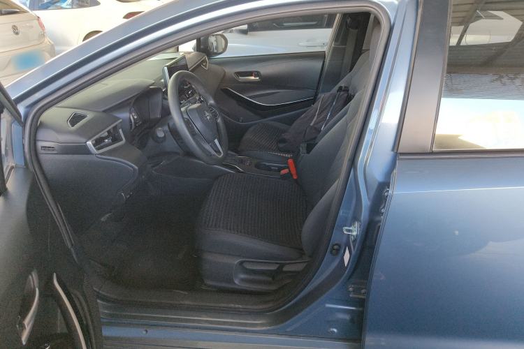 Used Toyota Corolla 2021 Dual-Motor 1.8L E-CVT Elite Edition Left Front Seat