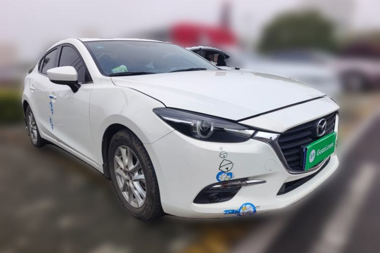 Used Mazda 3 Axela 2019 Cloud-Controlled Sedan 1.5L Automatic Luxury Model China VI Standard Front Right 45 Deg