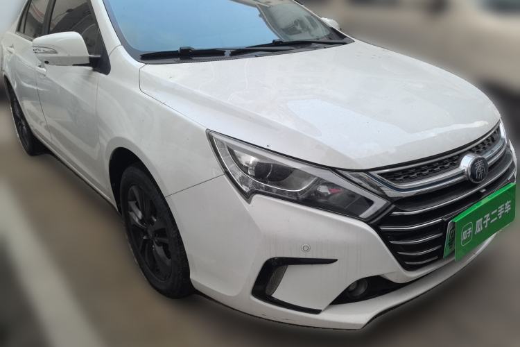 Used BYD Qin New Energy 2017 1.5T Luxury Model Front Right 45 Deg