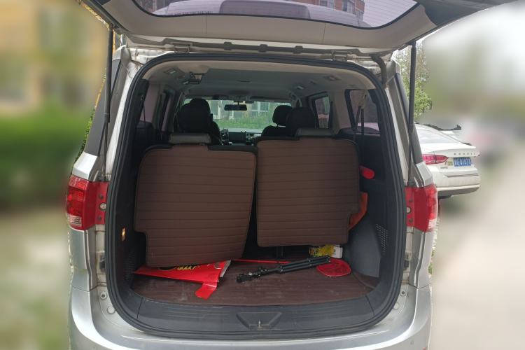 Used SAIC MAXUS G10 2016 2.0T Automatic Executive Edition Trunk