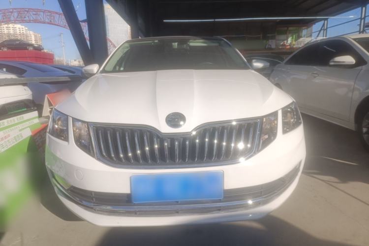 Used Skoda Octavia 2018 1.6L Automatic Luxury Edition
