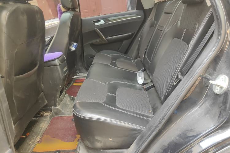 Used Zotye T600 2014 1.5T Manual Flagship Version Left Rear Seat