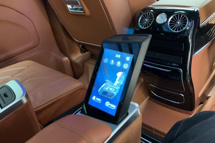 Used Mercedes-Benz Vito 2021 2.0T Elite Version 7 Seats Interior 6