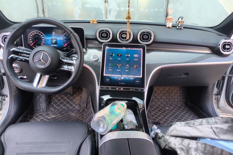 Used Mercedes-Benz C-Class 2023 C 260 L Bright Night Sports Edition Center Console